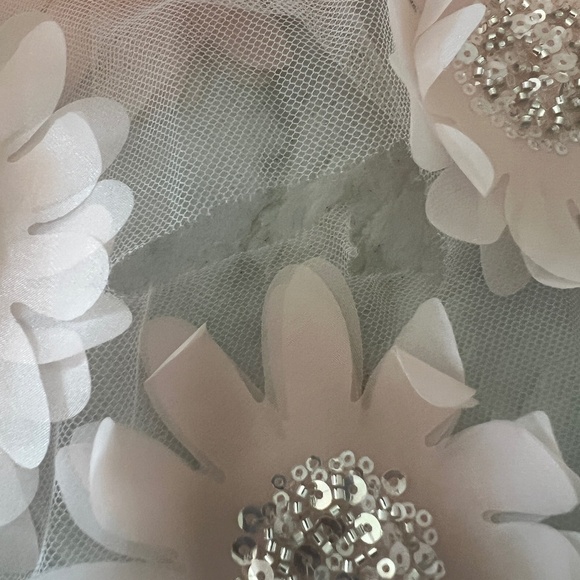 HELSI Exclusive Audrey 3D Floral Midi Dress - Size Small - Picture 6 of 7